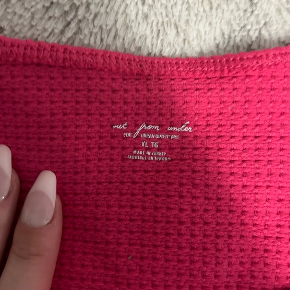 Out from under button up long sleeve shirt size XL - Picture 3 of 3